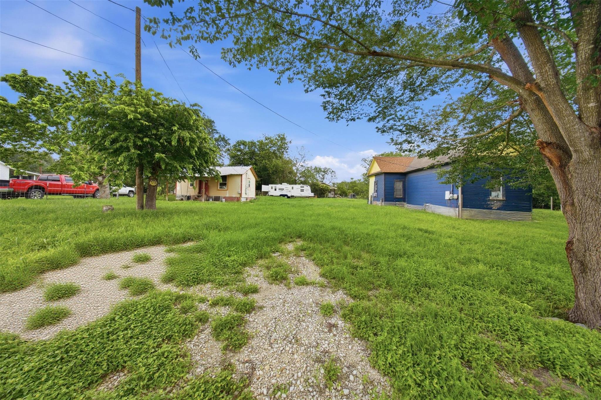 148 Brenham St Property Photo 22