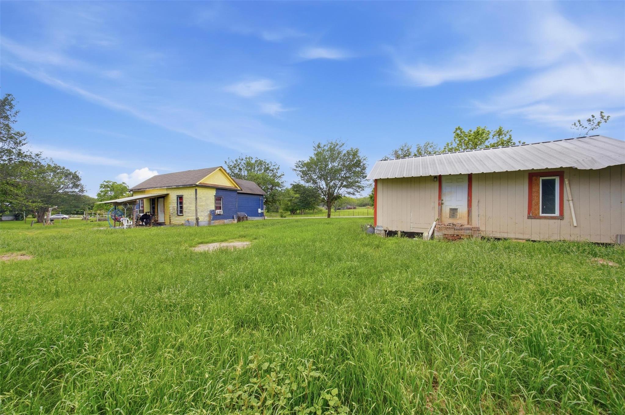 148 Brenham St Property Photo 30