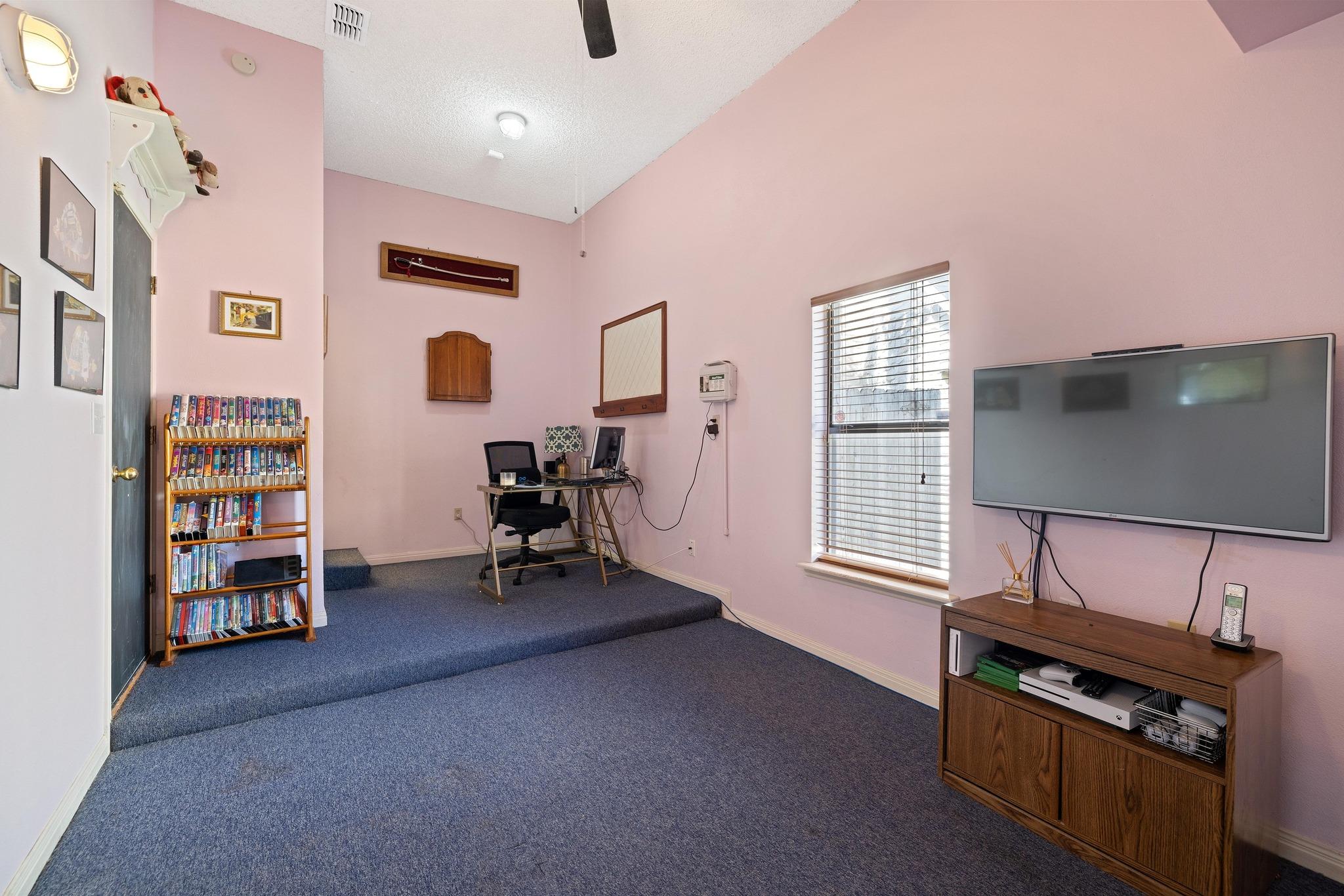 7303 Bluntleaf Cv Property Photo 21