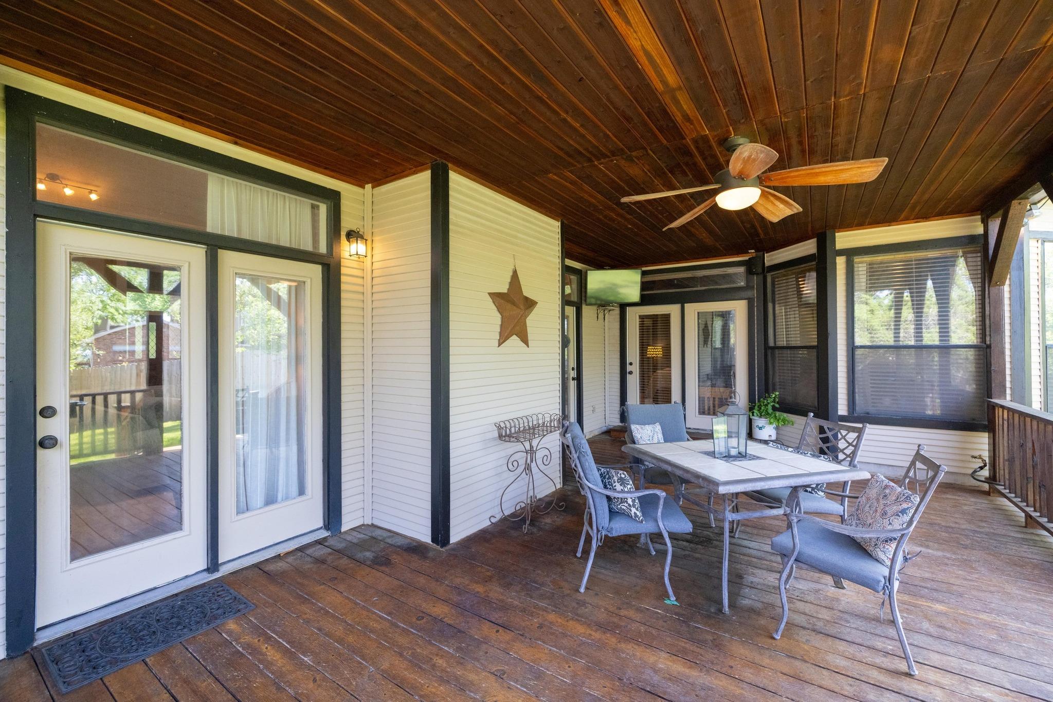 7303 Bluntleaf Cv Property Photo 24