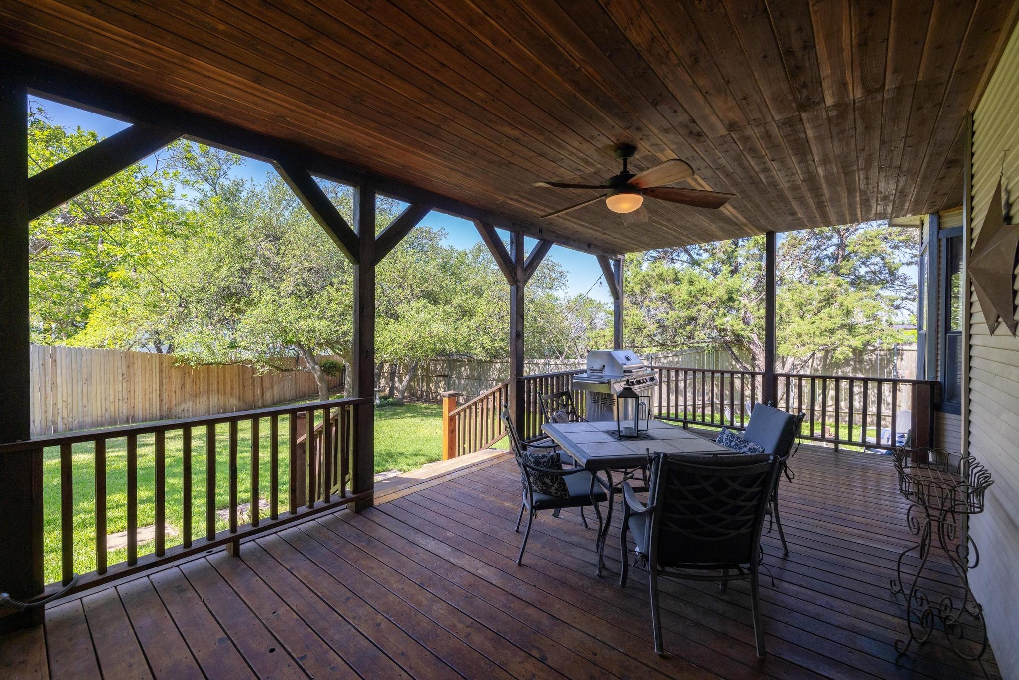 7303 Bluntleaf Cv Property Photo 25