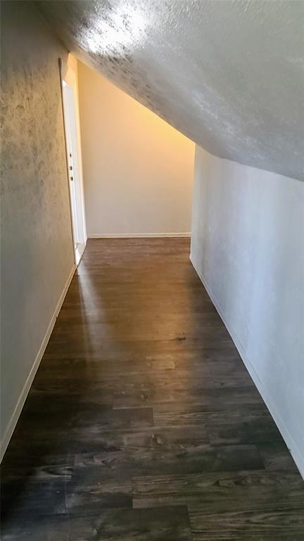 1913 Robbins Pl #b Property Photo 3