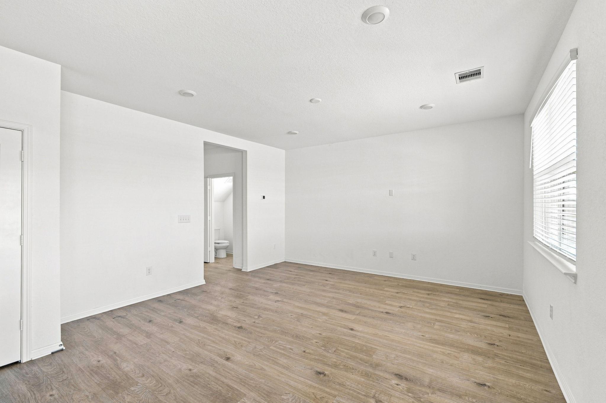 429 Brody Ln Property Photo 6