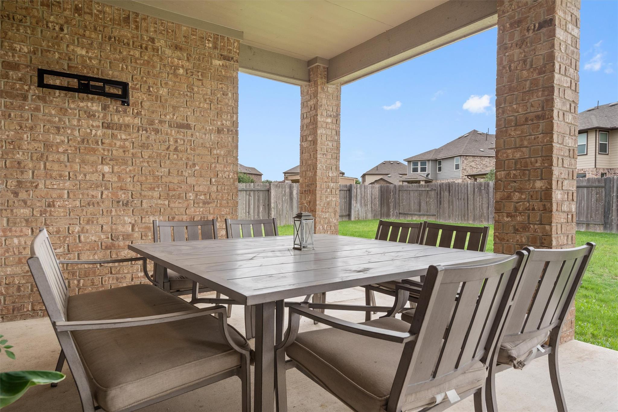 1201 Euless Ln Property Photo 34