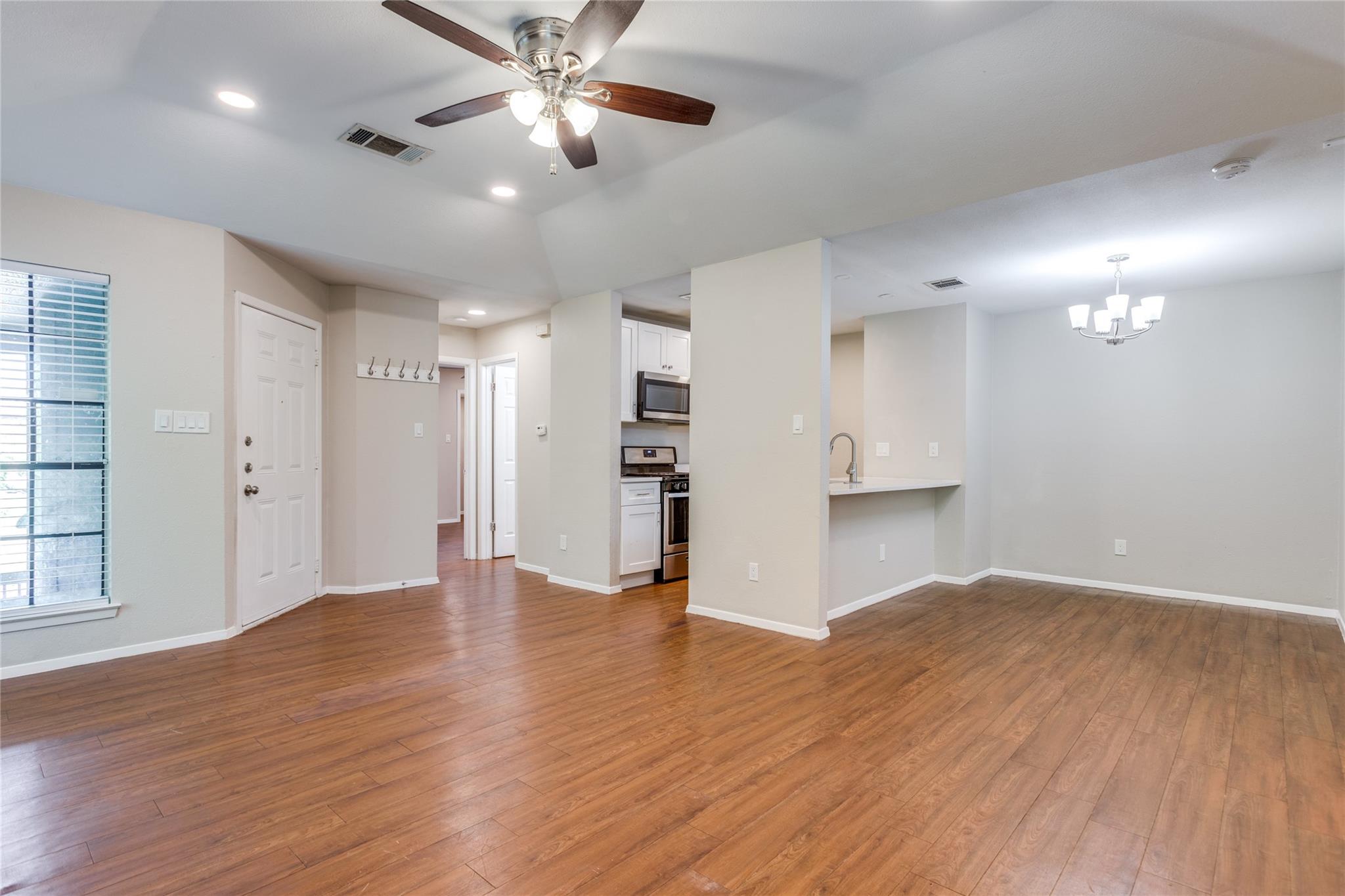 11301 Nicole Cv #c Property Photo 10