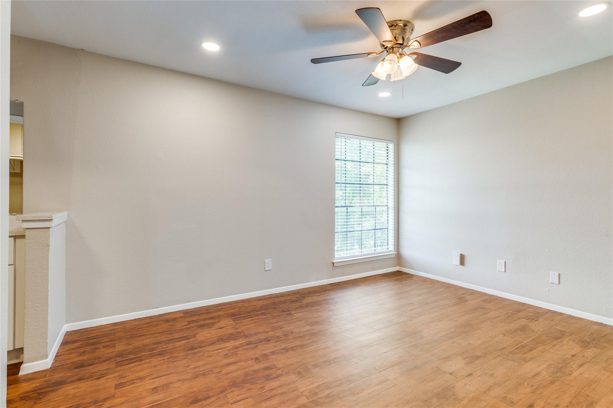 11301 Nicole Cv #c Property Photo 16