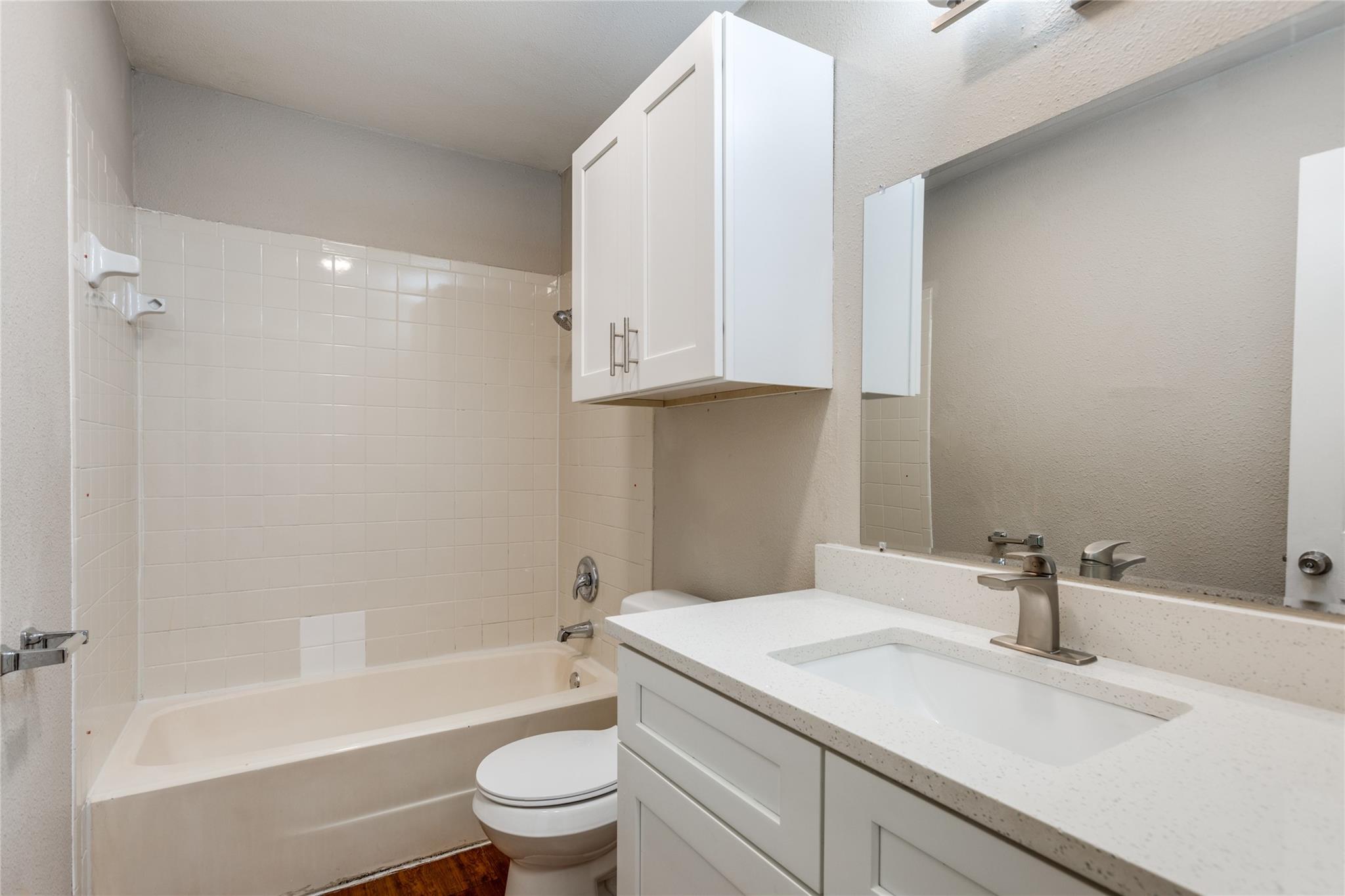 11301 Nicole Cv #c Property Photo 22