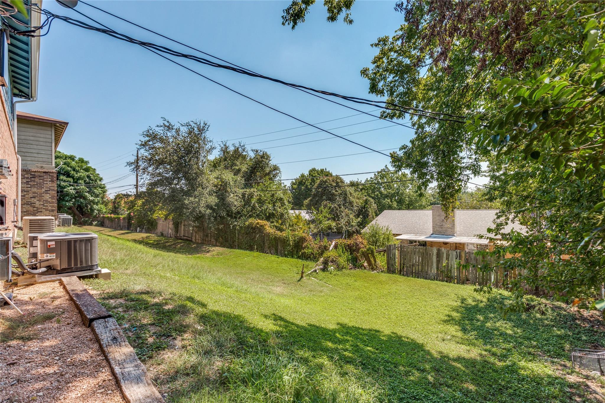 11301 Nicole Cv #c Property Photo 23