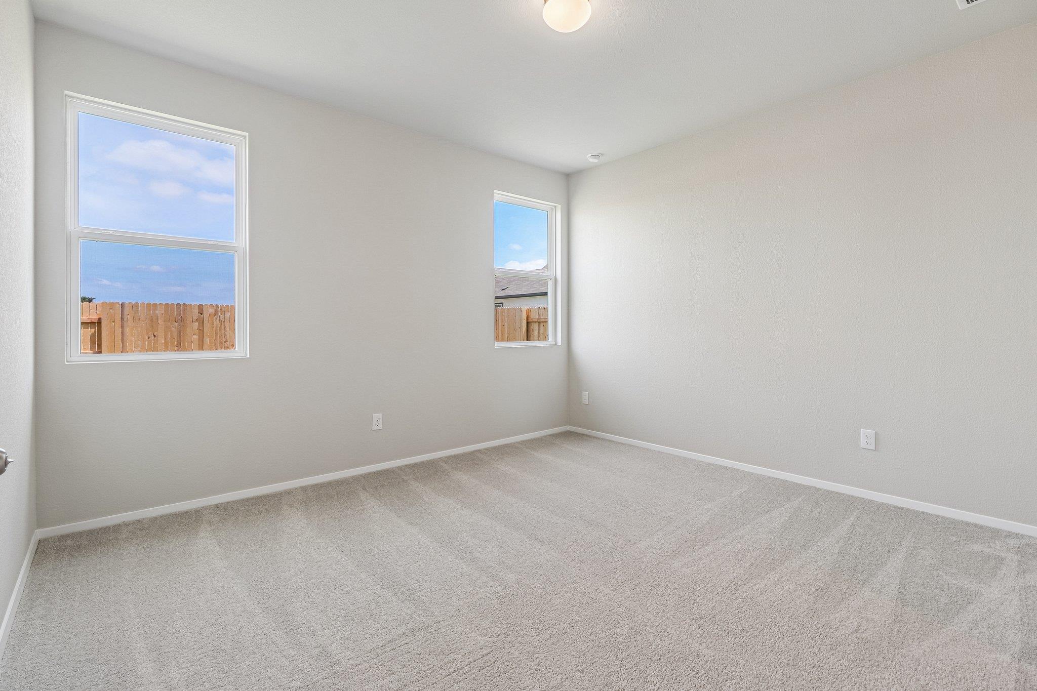 370 Golden Paint Trl Property Photo 14