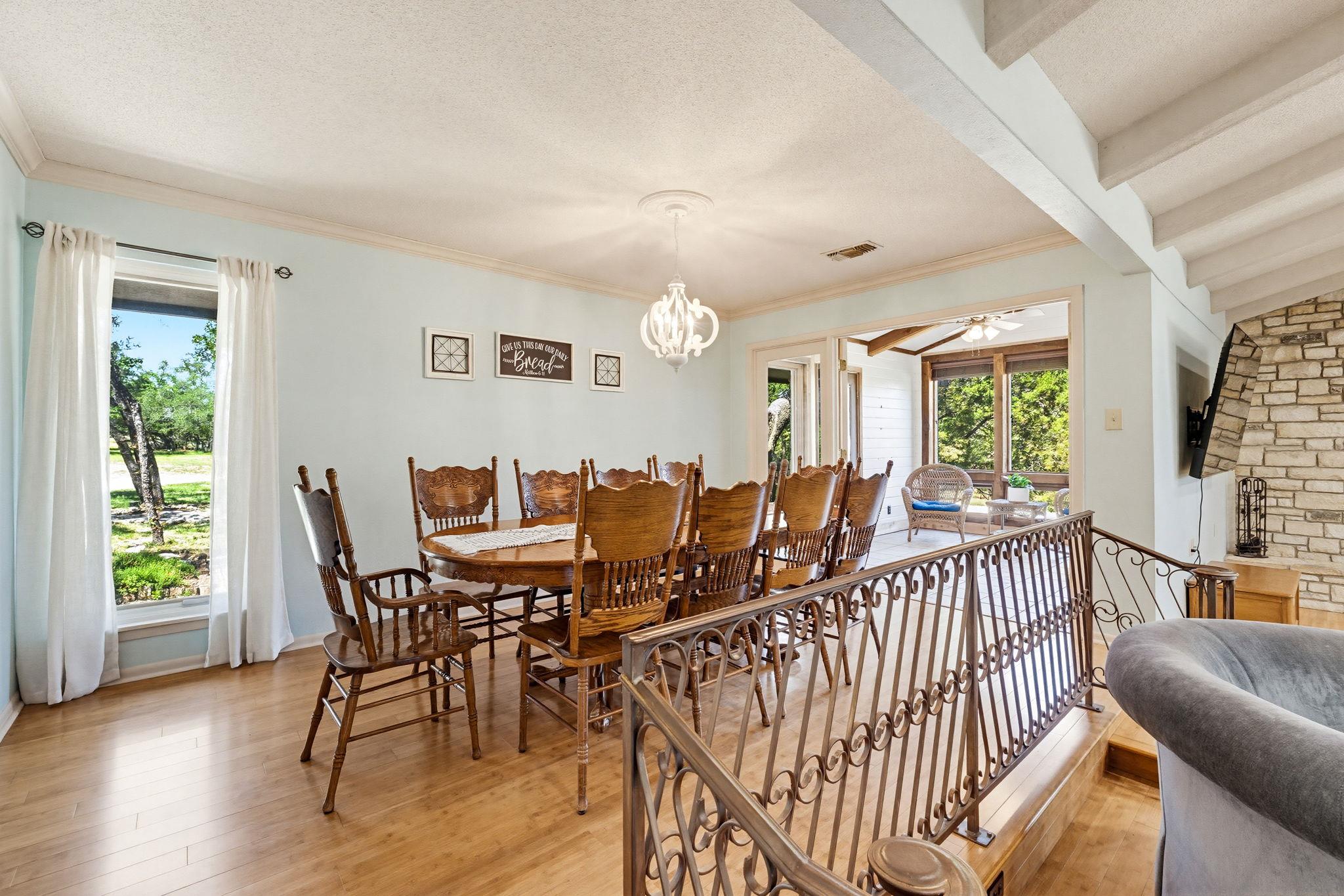 20 Sheppard Ln Property Photo 8