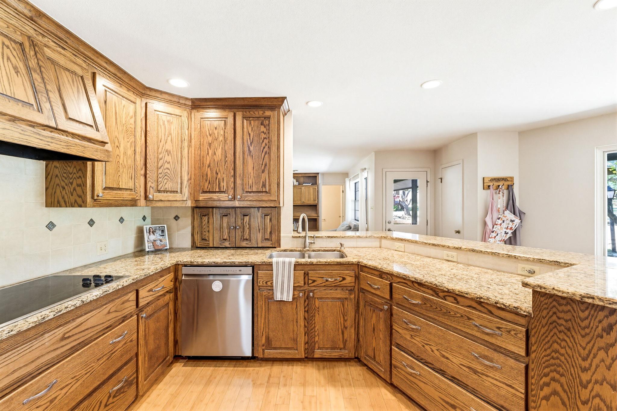 20 Sheppard Ln Property Photo 12