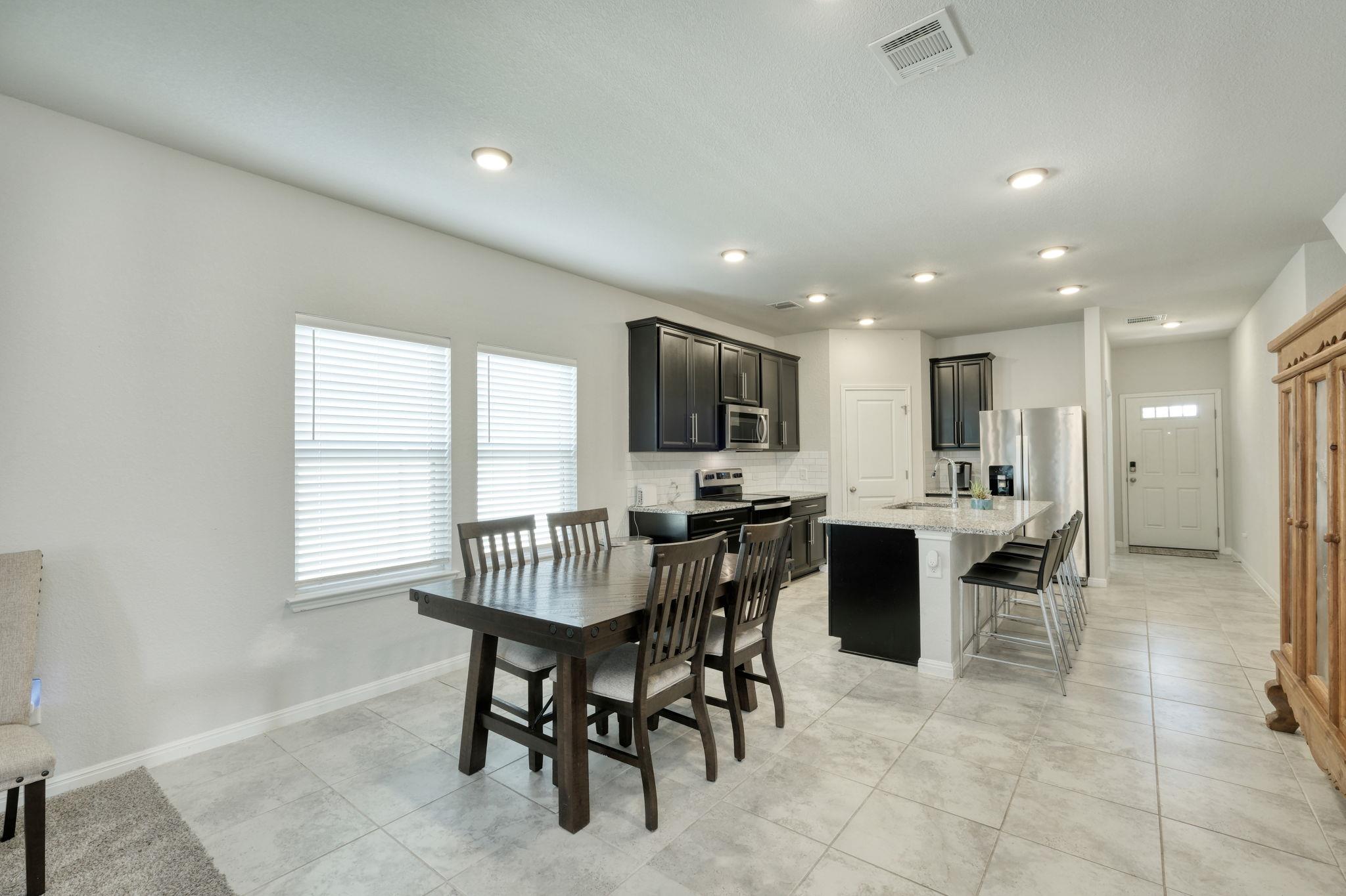 1009 Whelk Loop Property Photo 5