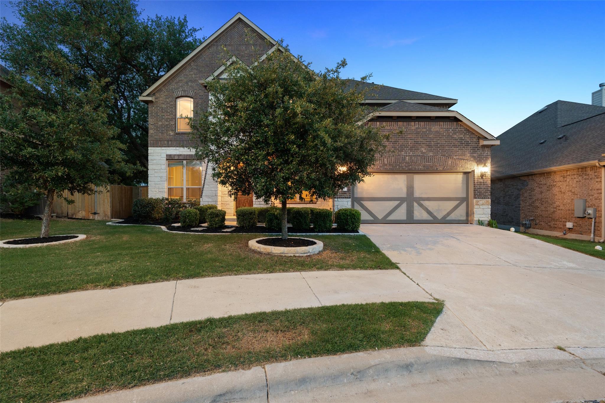 Real Estate Main Image