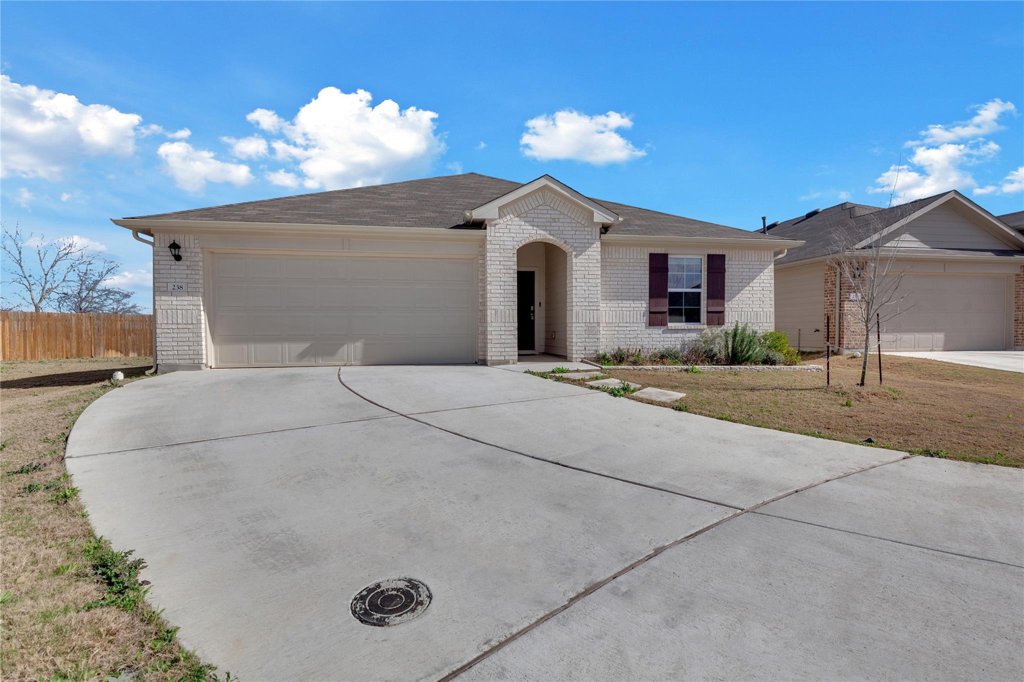 238 Sickle Loop Property Photo 2