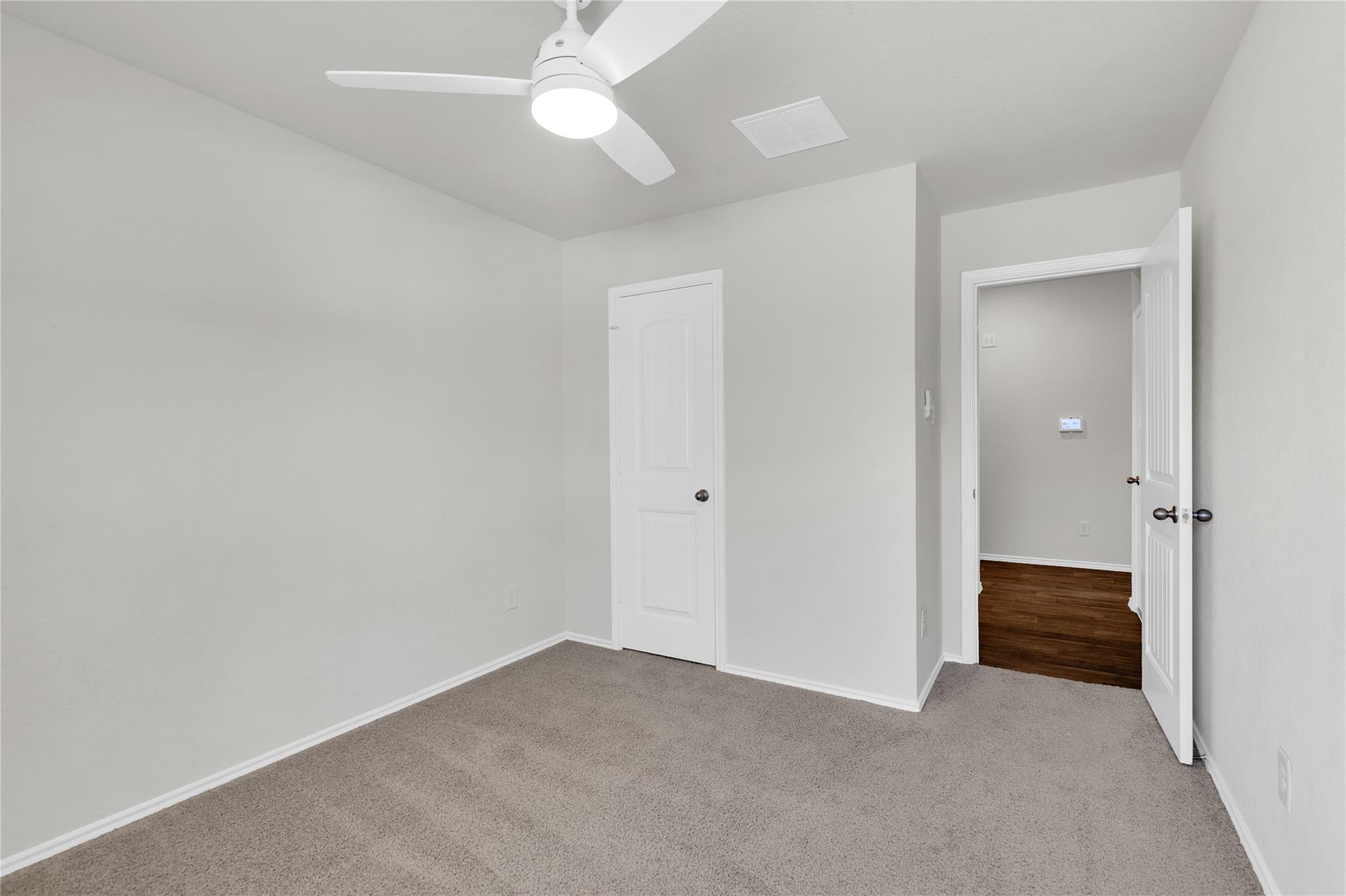 238 Sickle Loop Property Photo 13