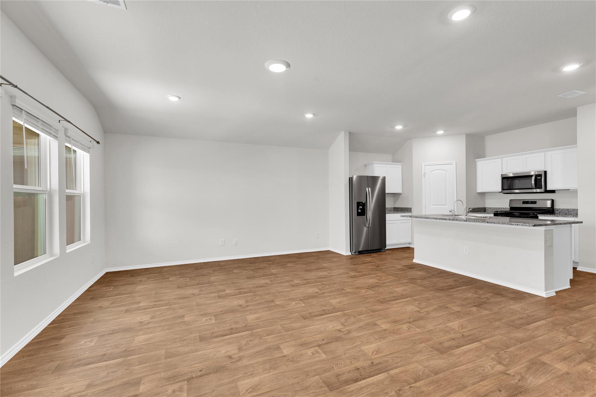 238 Sickle Loop Property Photo 19