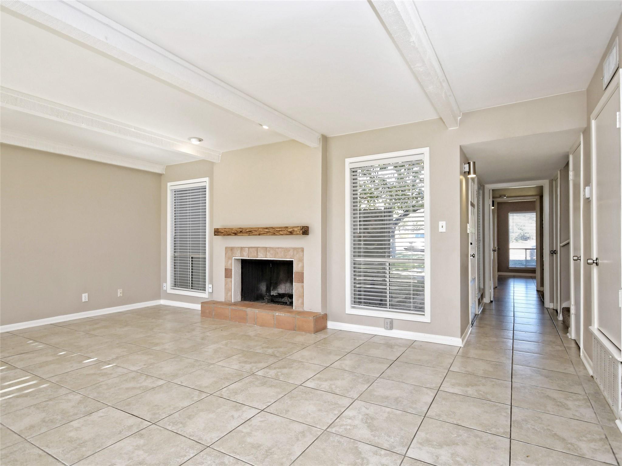 100 Lido Cir #g2 Property Photo 5