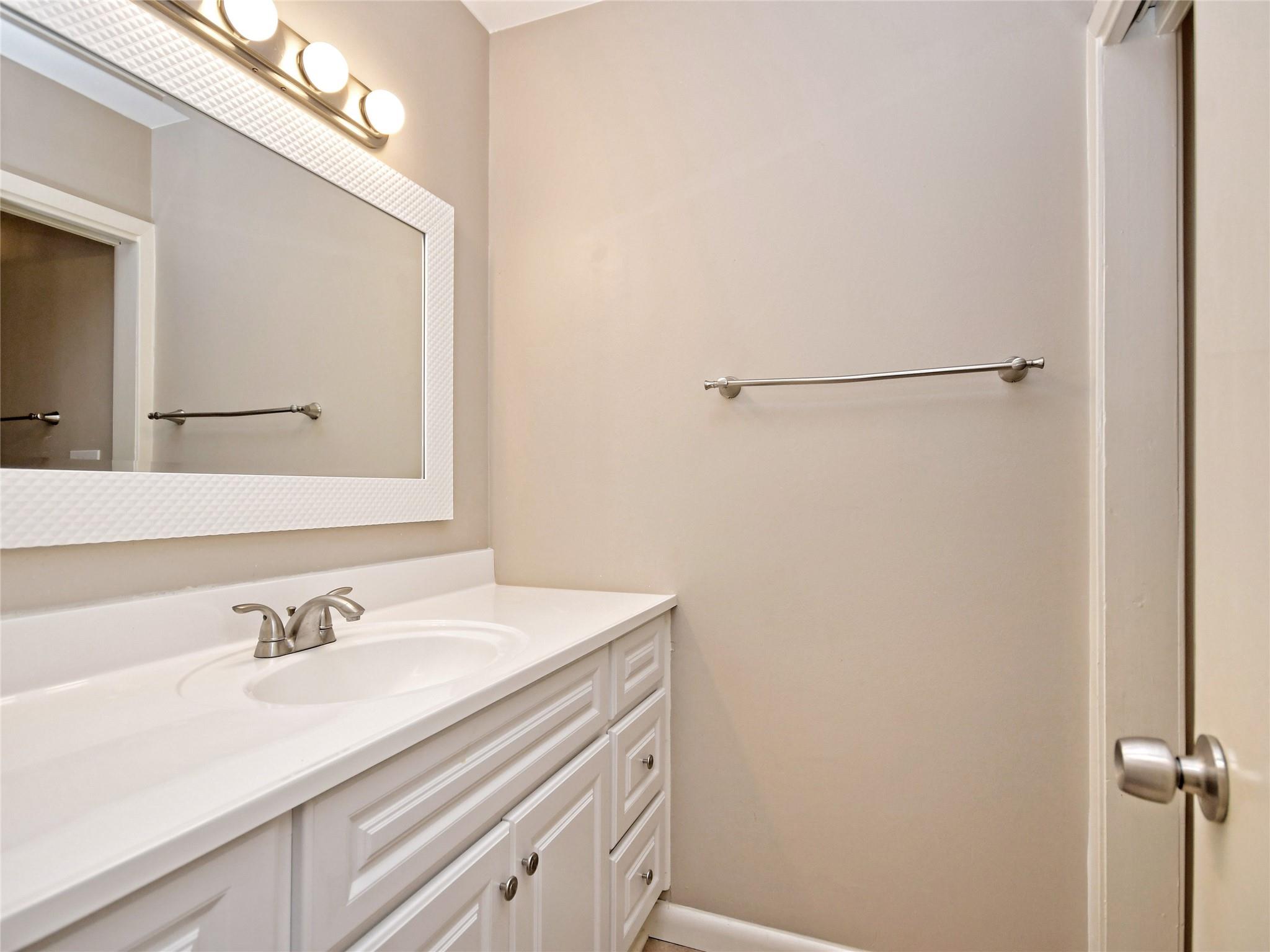 100 Lido Cir #g2 Property Photo 19