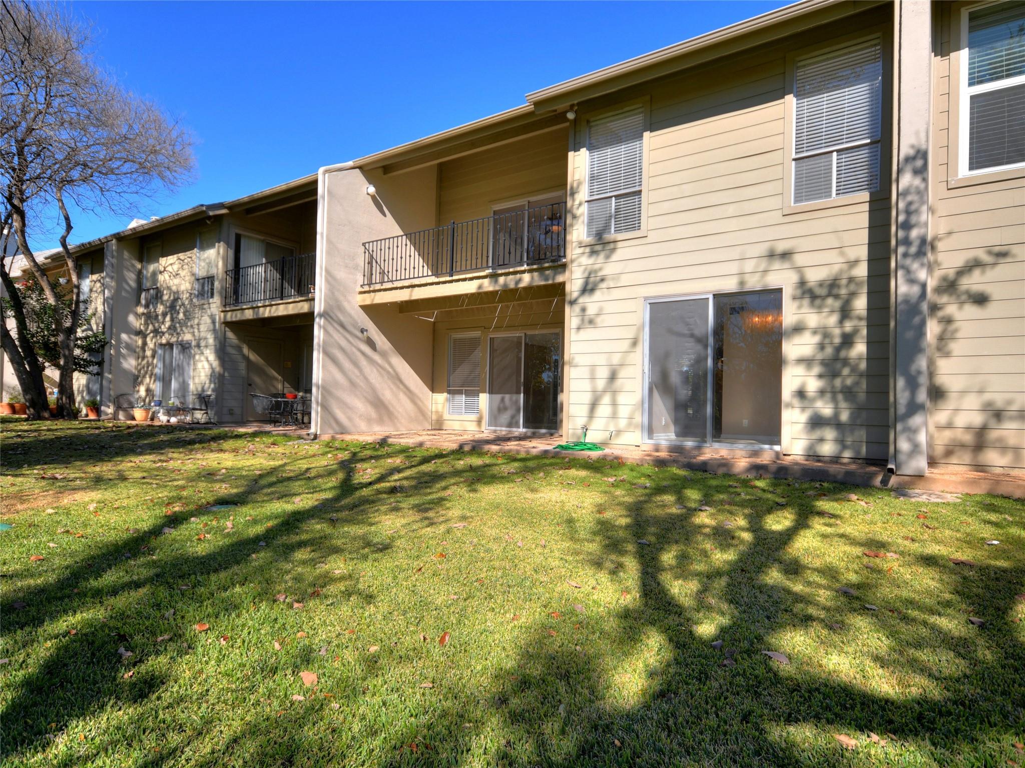 100 Lido Cir #g2 Property Photo 27