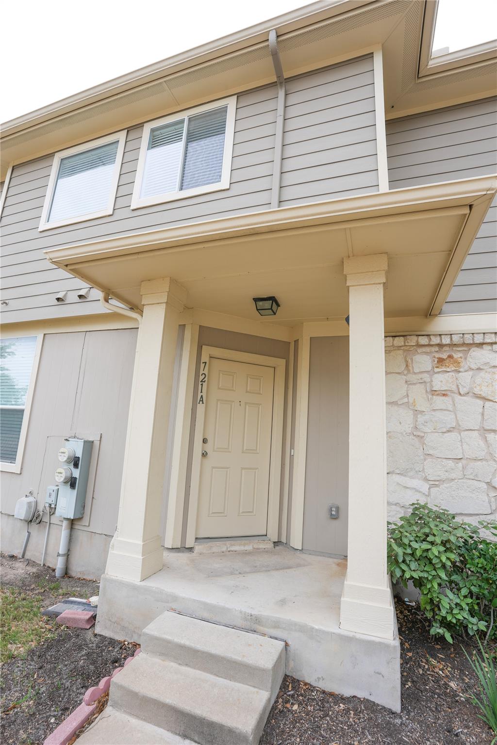721 Jane Austen Trl #A Property Photo 1