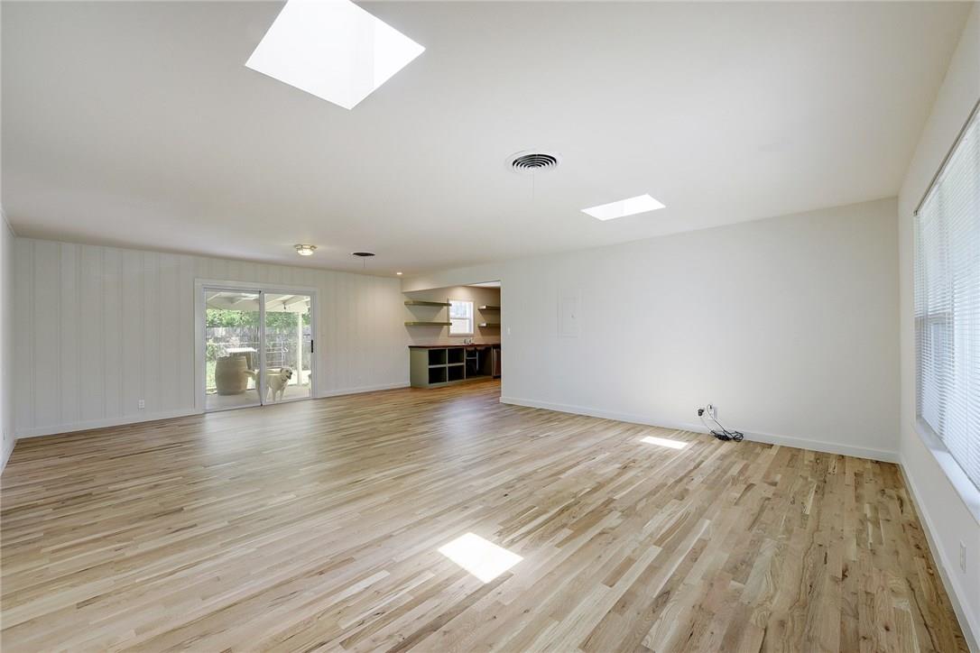 4804 Menchaca Rd Property Photo 10