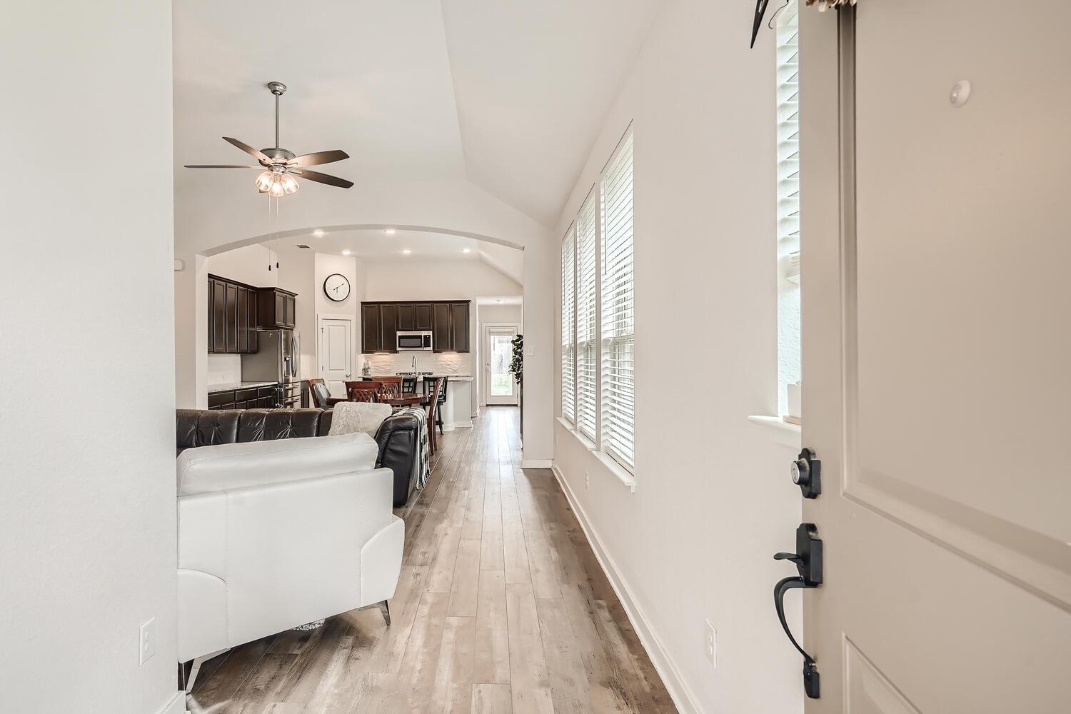 231 Spinnaker Loop Property Photo 4