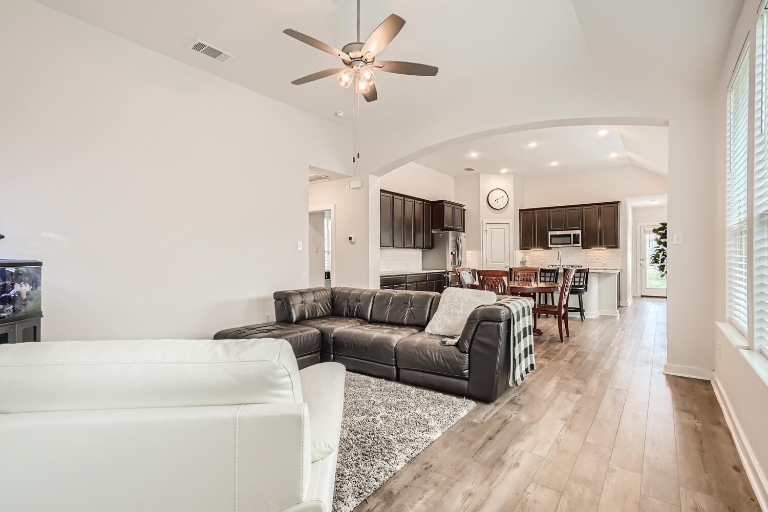 231 Spinnaker Loop Property Photo 5