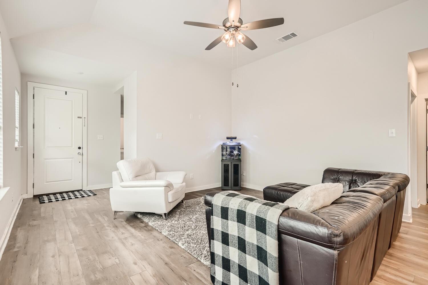 231 Spinnaker Loop Property Photo 6