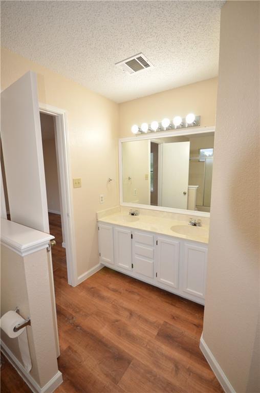 13903 Lothian Dr Property Photo 17