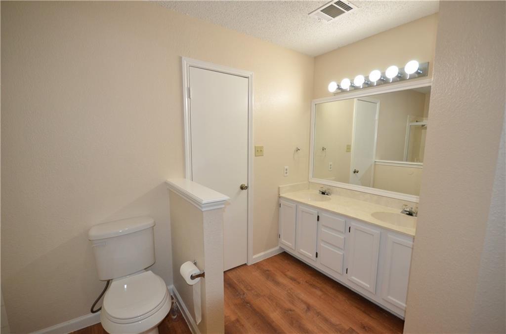 13903 Lothian Dr Property Photo 18