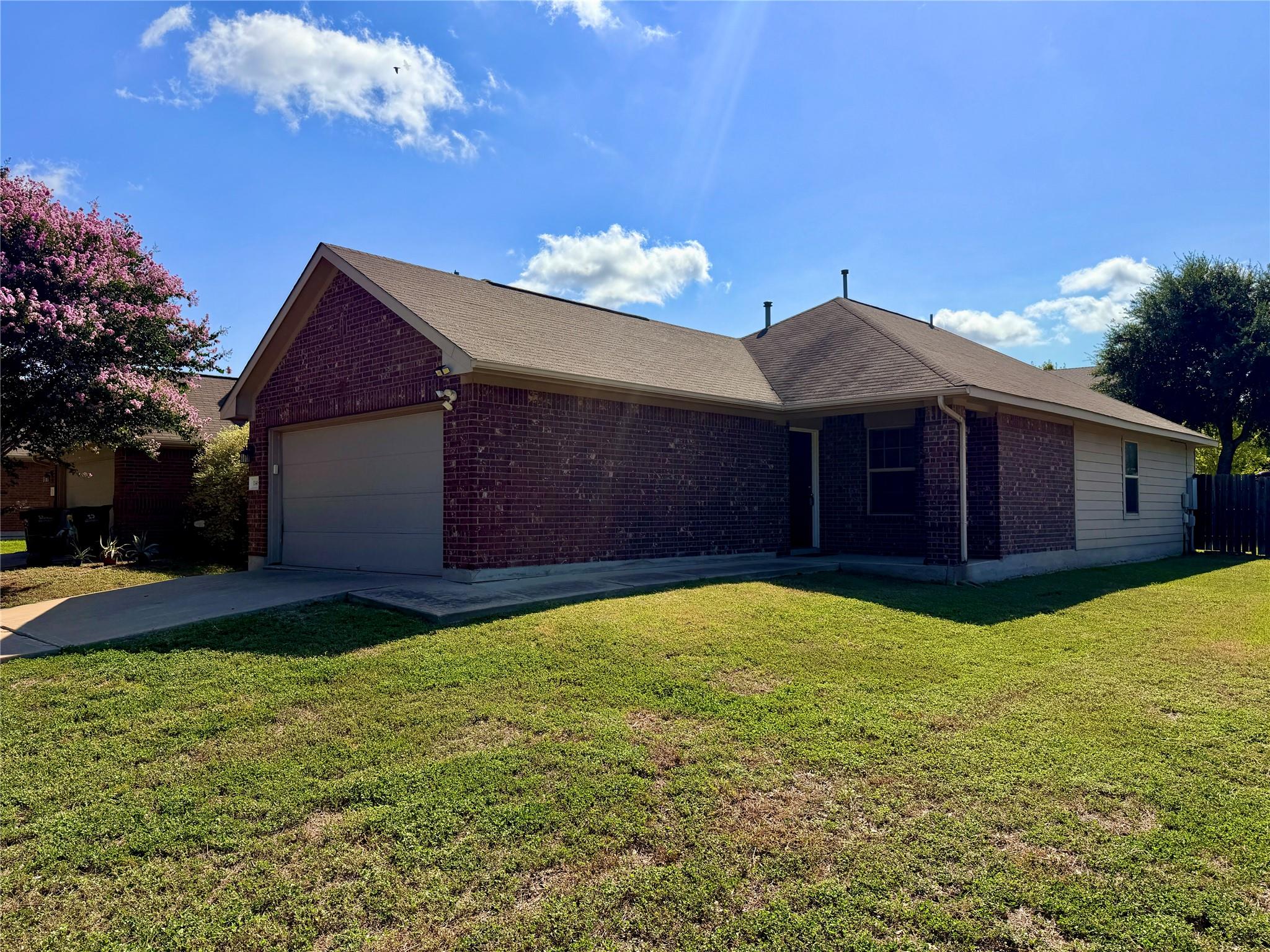 1148 Shadow Creek Blvd Property Photo 2
