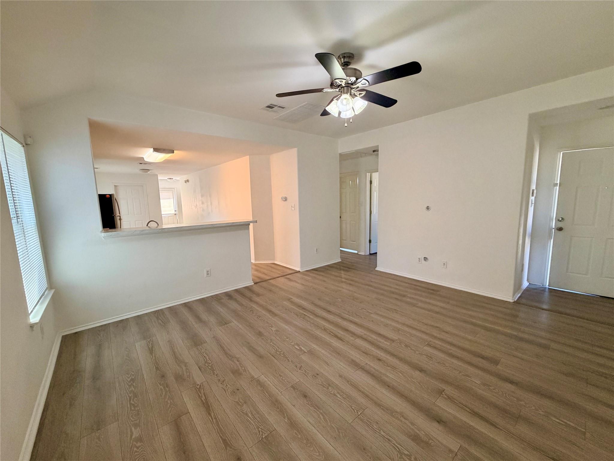 1148 Shadow Creek Blvd Property Photo 4