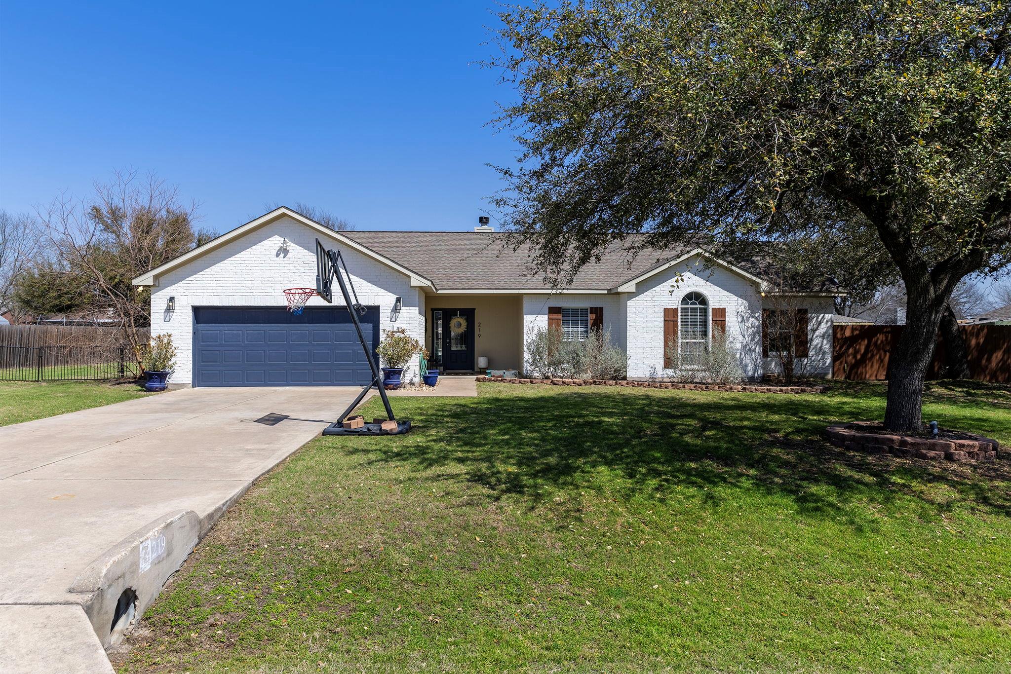 219 Spotted Fawn Dr Property Photo 1