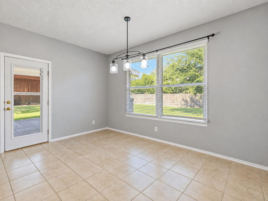 406 Tamara Dr Property Photo 16