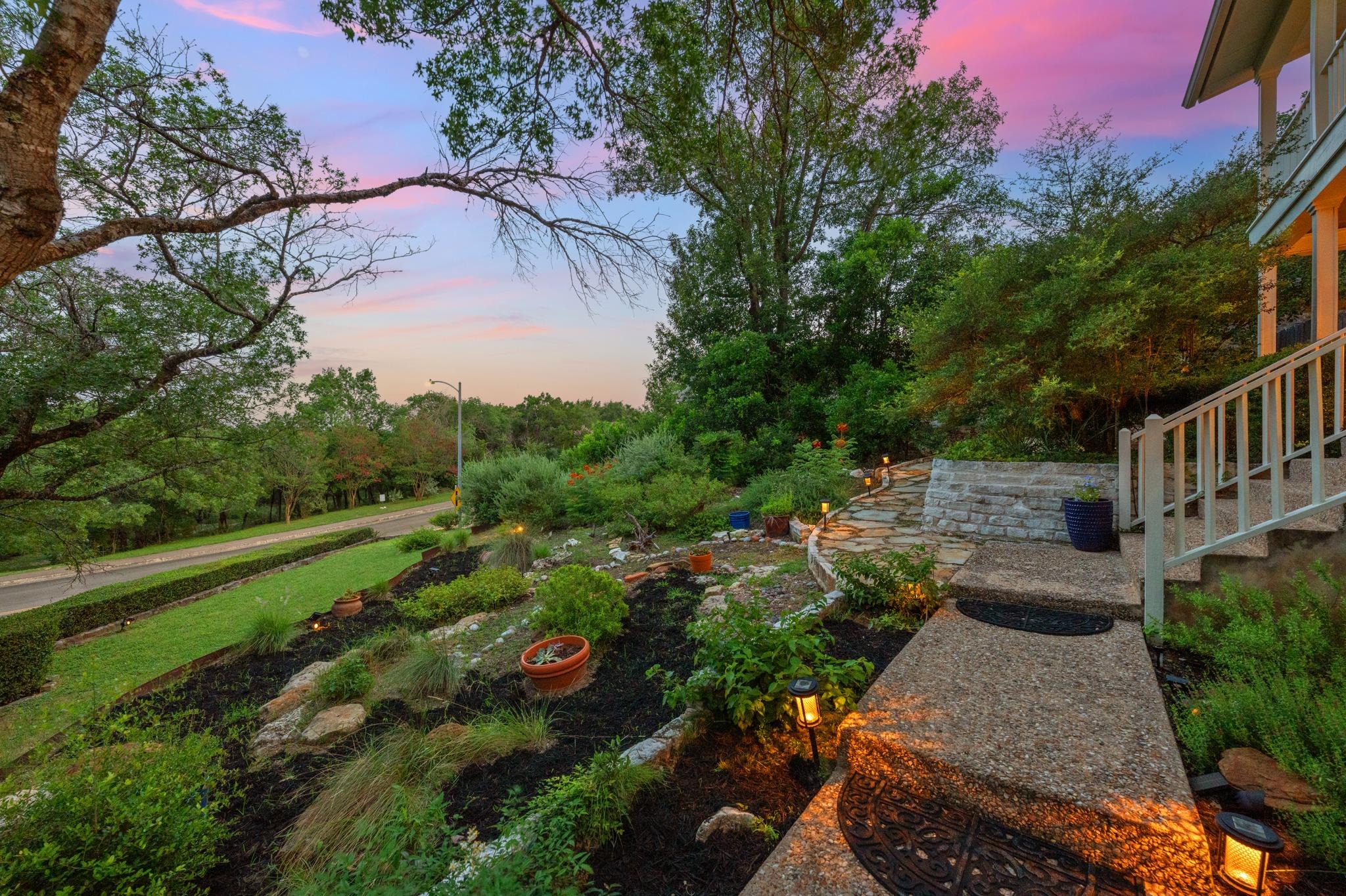 6004 Mount Bonnell Rd Property Photo 1