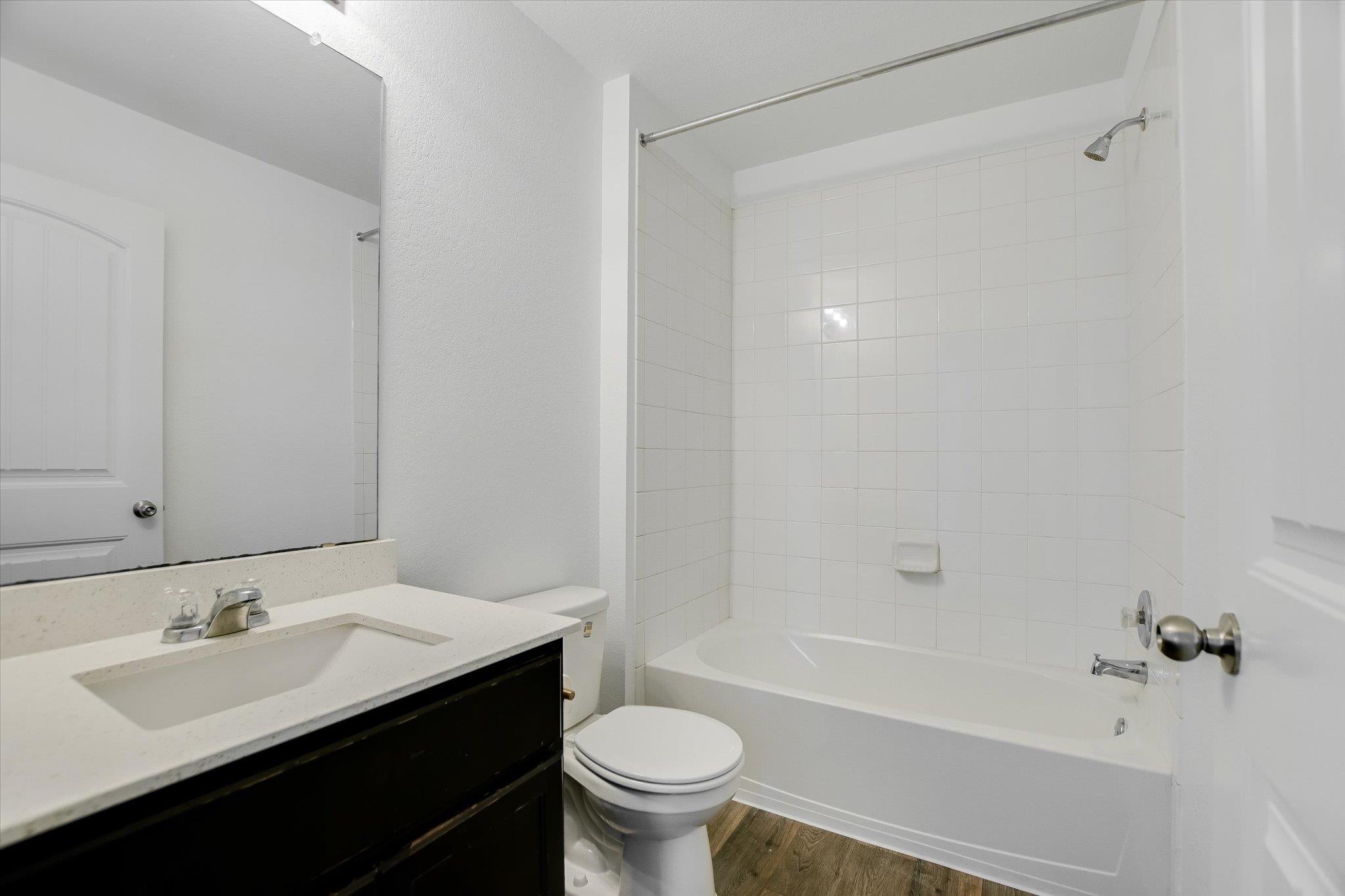 2216 Dickinson Ter Property Photo 18