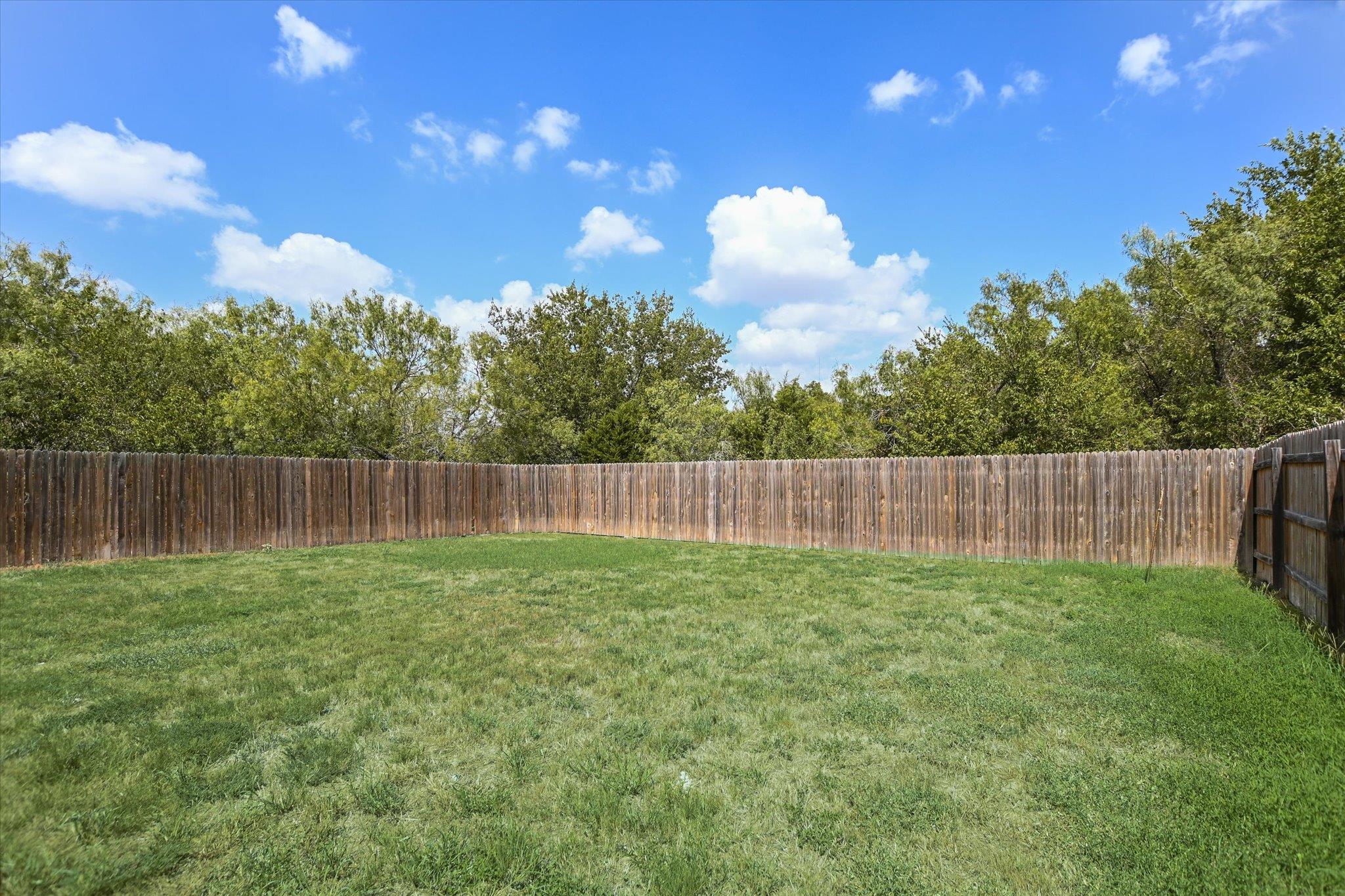 2216 Dickinson Ter Property Photo 21