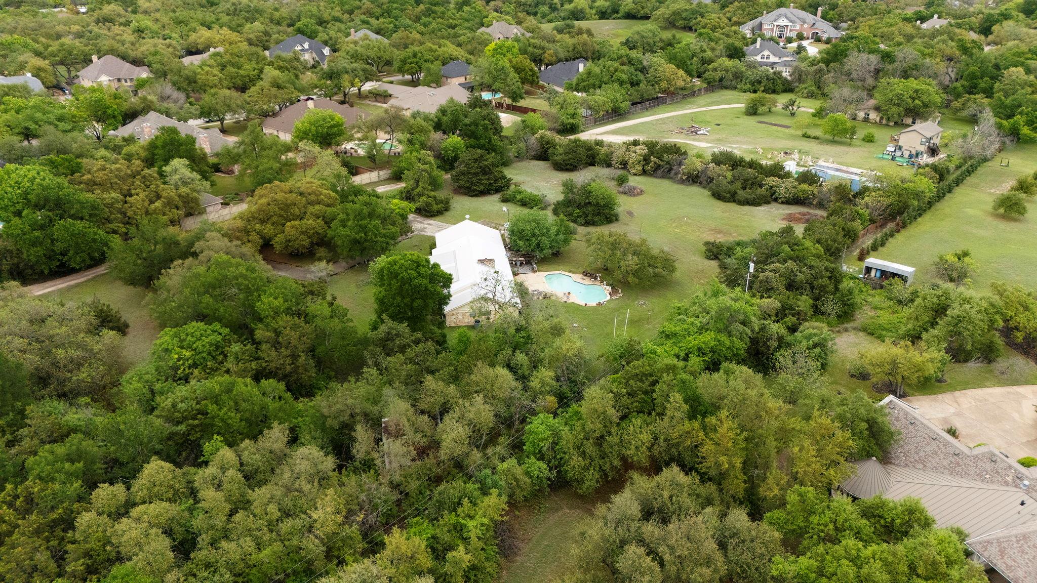 15 Wildflower Trl Property Photo 5