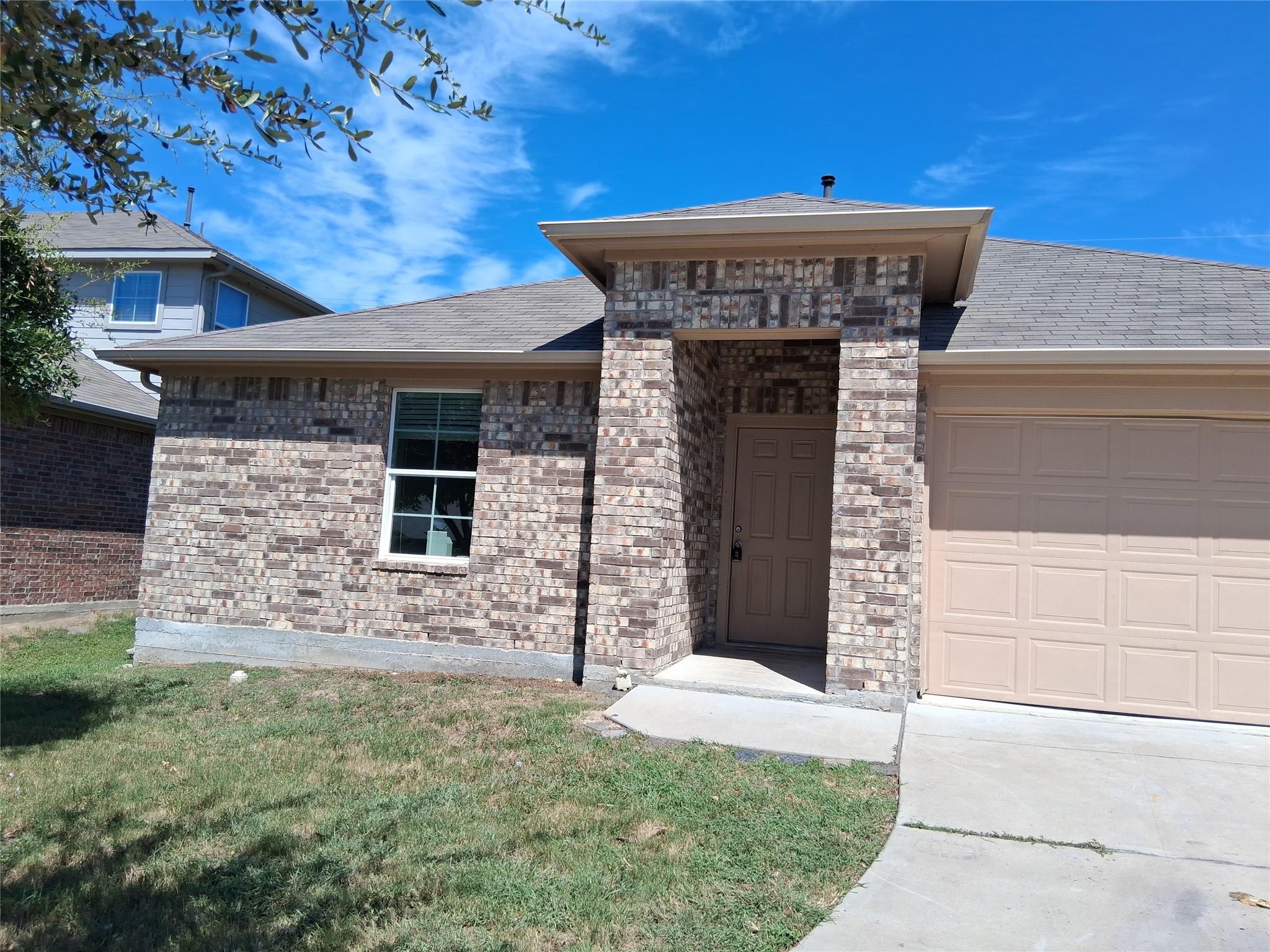 11105 Dawes Pl Property Photo 2