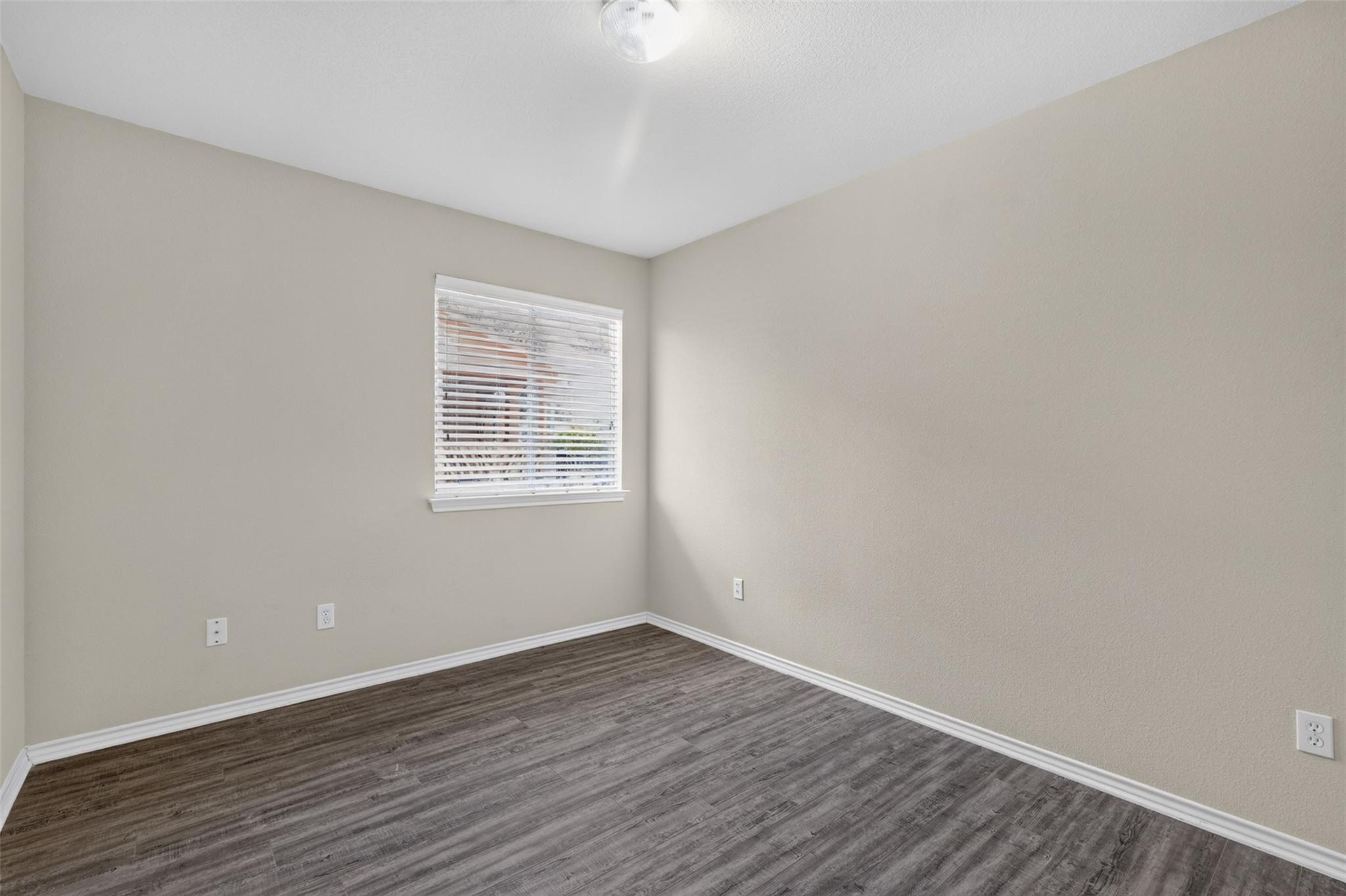 313 Wimberley St Property Photo 27