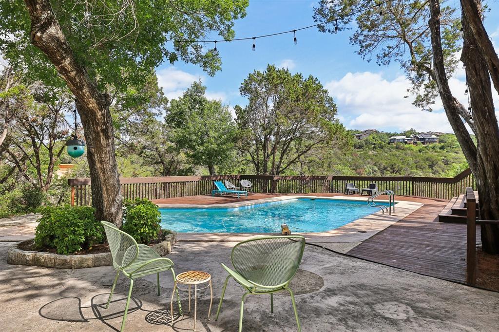 1002 Jousting Pl Property Photo 2