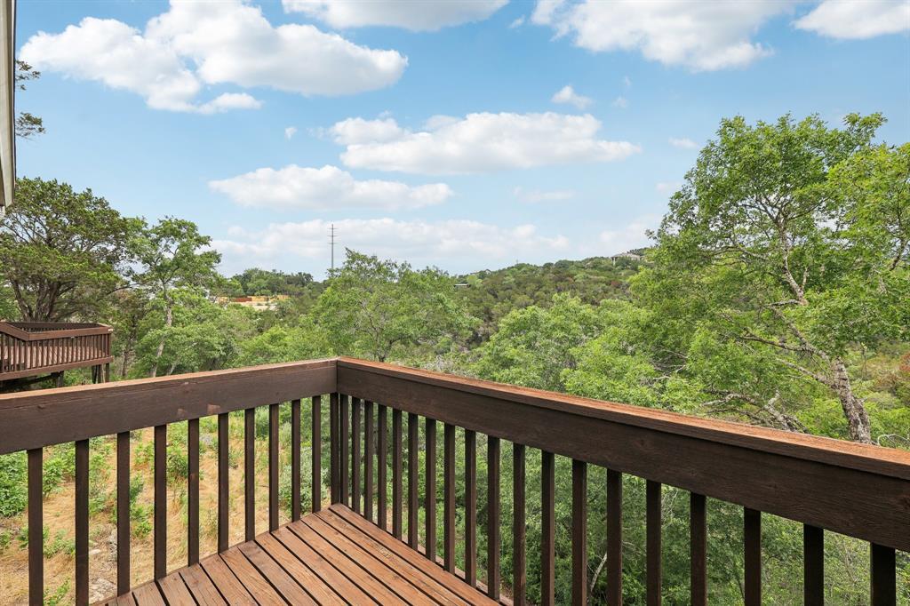 1002 Jousting Pl Property Photo 15
