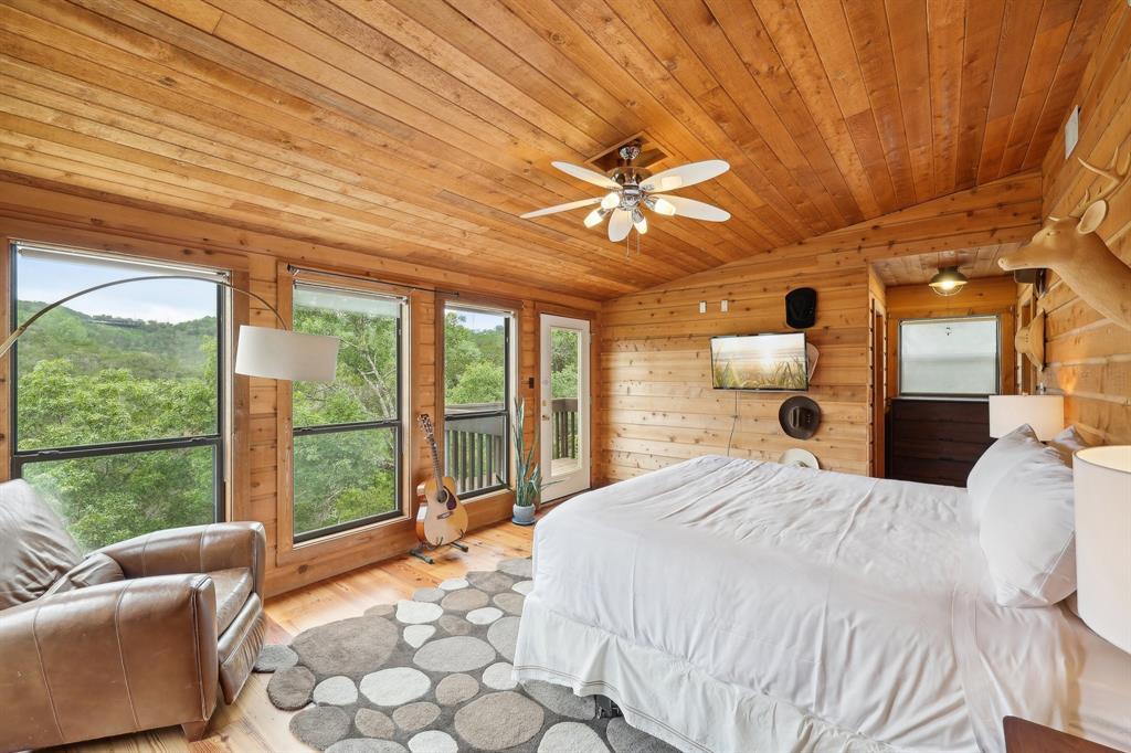 1002 Jousting Pl Property Photo 17