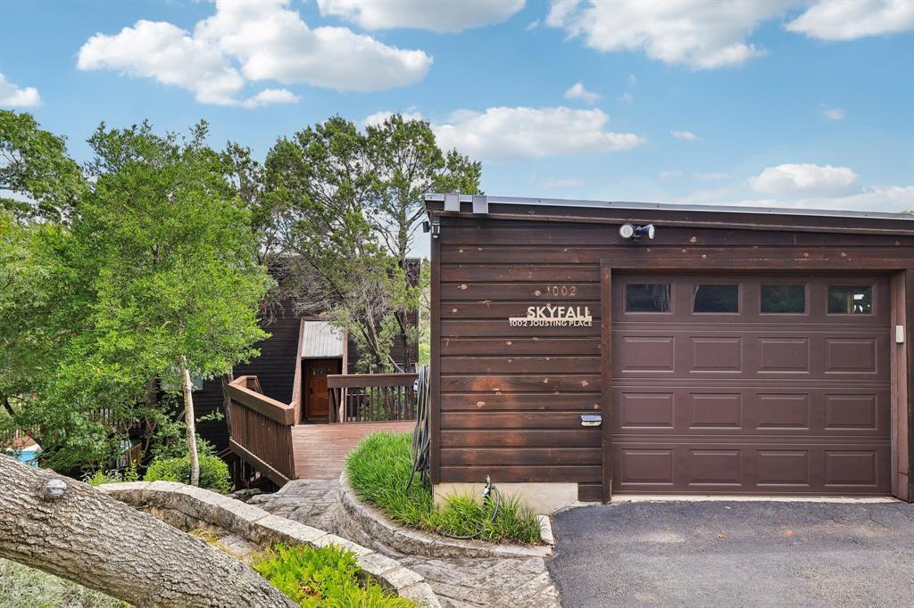 1002 Jousting Pl Property Photo 36