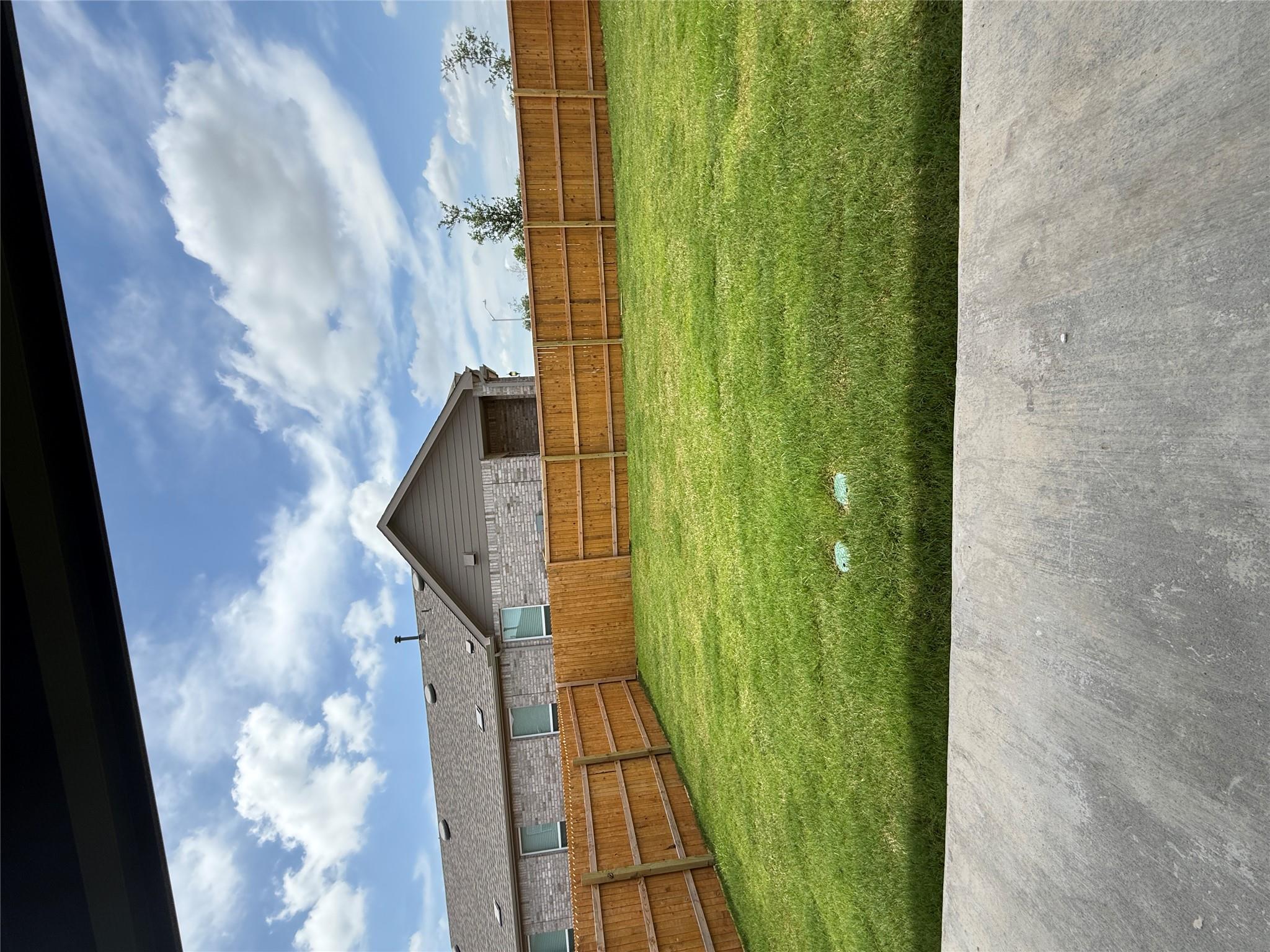 593 Tailwind Dr Property Photo 37