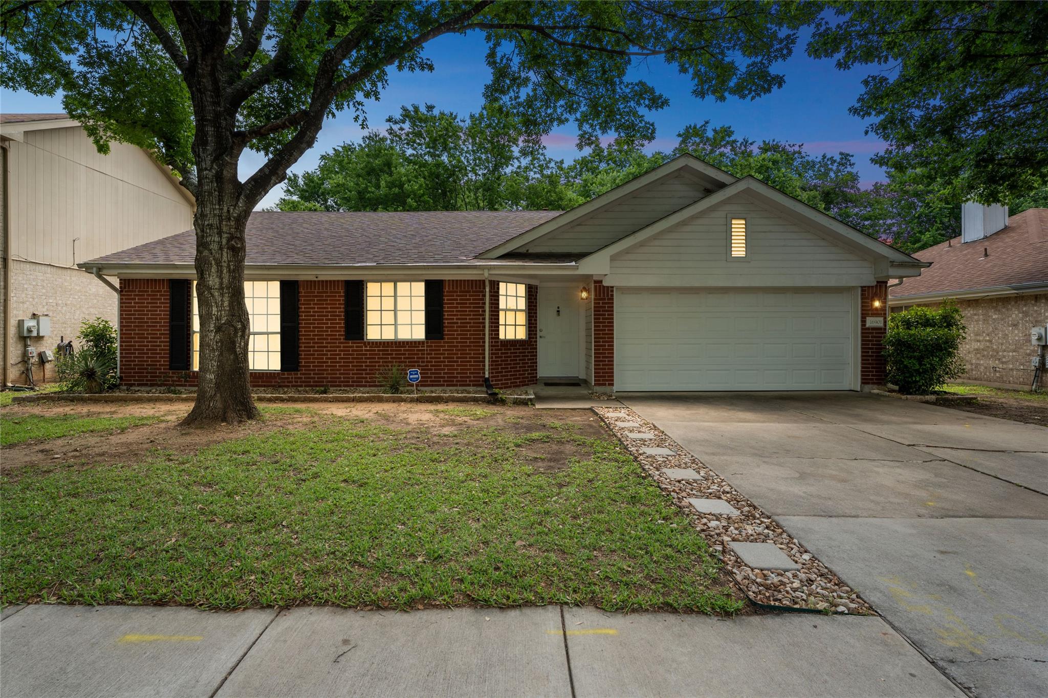 16901 Gower St Property Photo 1