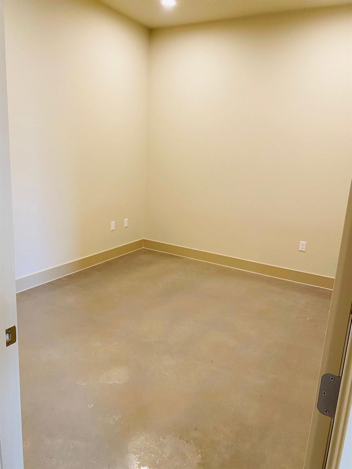 10824 E Crystal Falls Pkwy #504 Property Photo 6