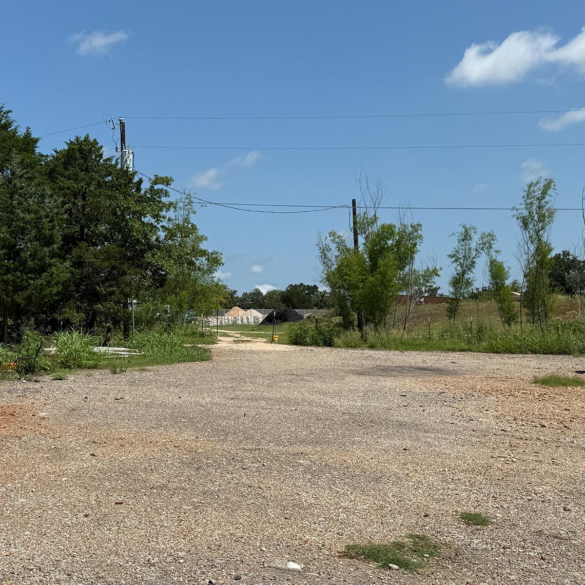 1067 Highway 71 Hwy W #c Property Photo 3
