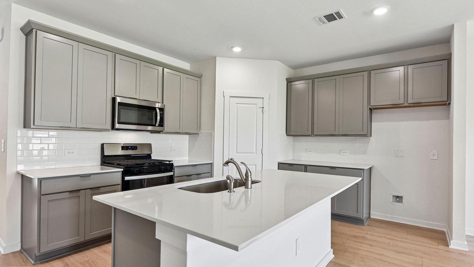 18213 Blazing Ranch Ln Property Photo 14