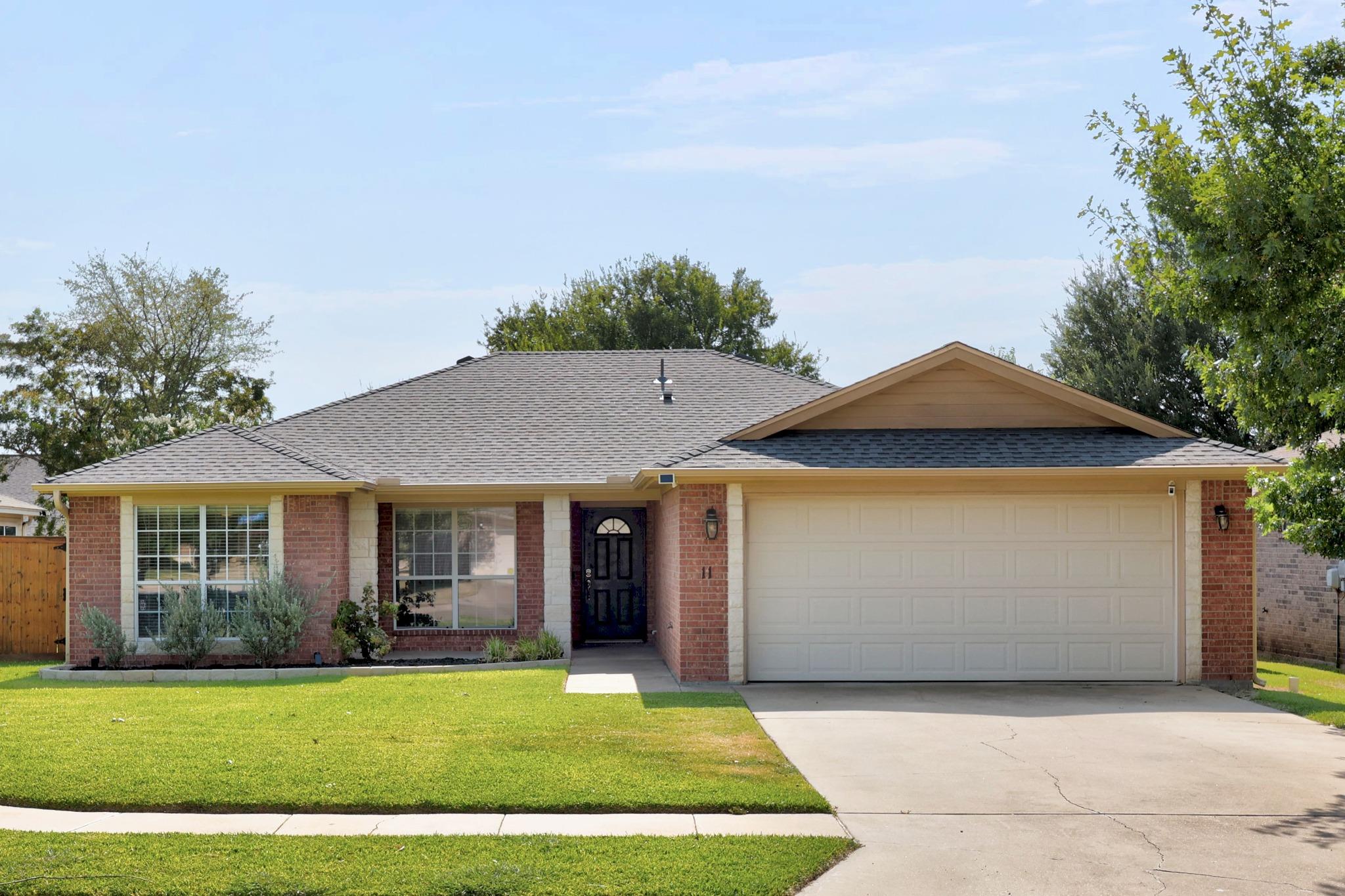 11 Burnham Dr